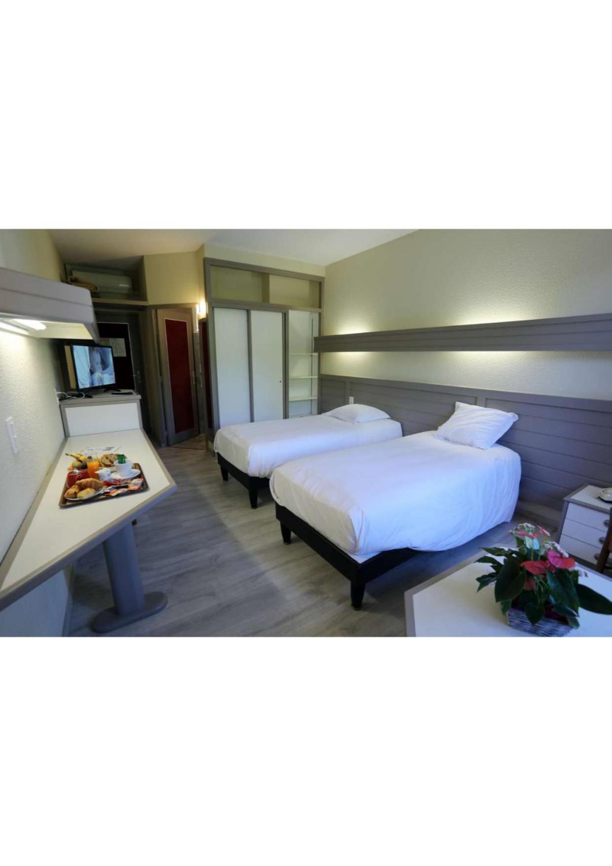 Hotel Belleville 拉马卢莱班 外观 照片