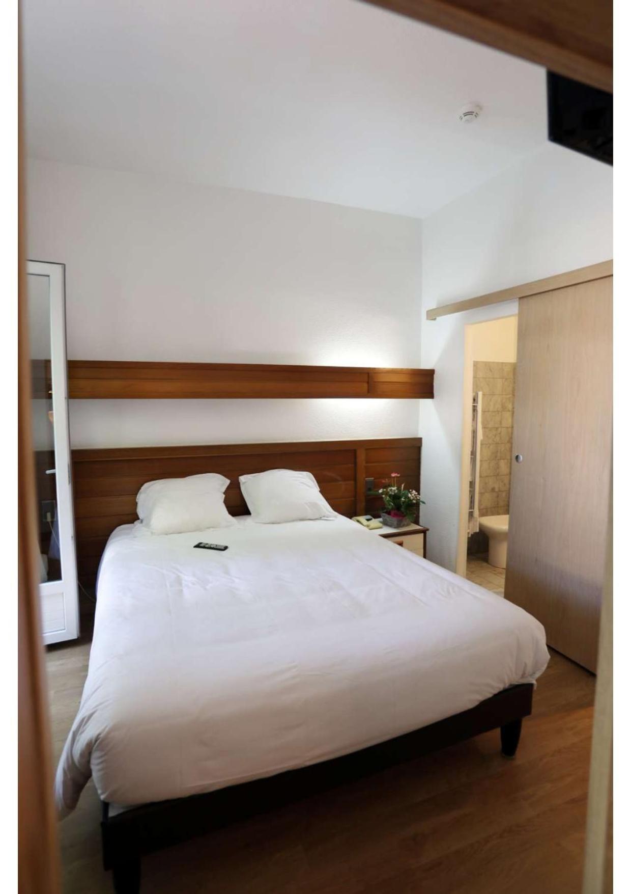 Hotel Belleville 拉马卢莱班 外观 照片